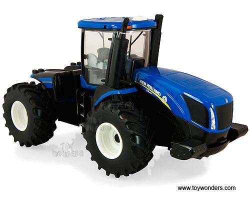1/64 Scale New Holland T8.435 SmartTrax Tractor by ERTL 13936 